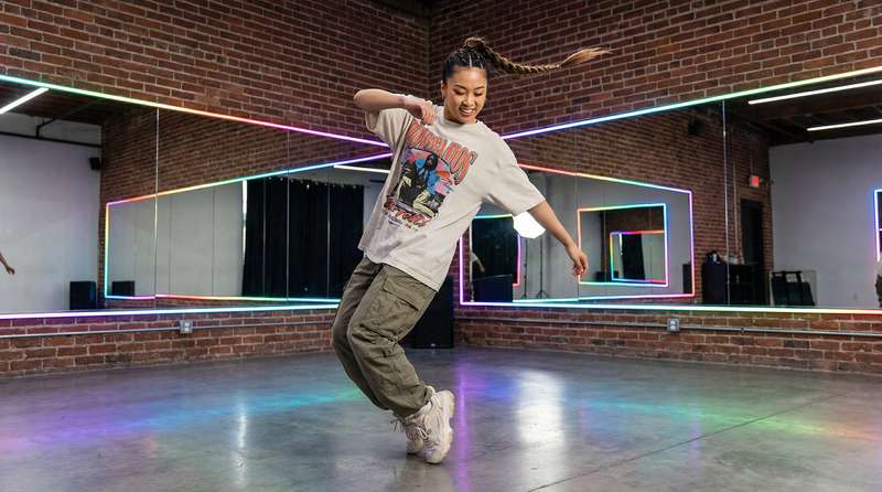 羞羞漫画舞蹈MV